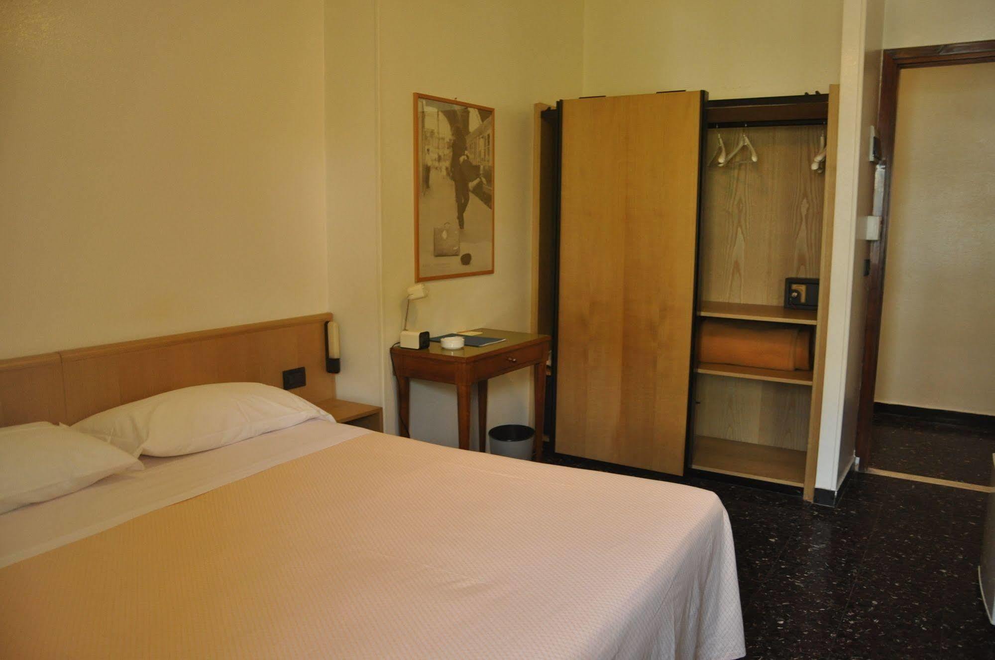 Hotel Firenze Ospedaletti Zewnętrze zdjęcie